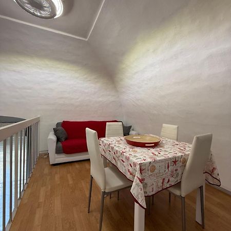 Aura Apartment Бриндізі Екстер'єр фото